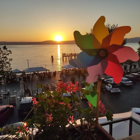 Iride Sul Lago 1 Via Principessa Jolanda 10-Piazza Del Molo อันกุยลารา ซาบาเซีย ภายนอก รูปภาพ