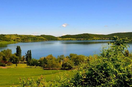 Iride Sul Lago 1 Via Principessa Jolanda 10-Piazza Del Molo อันกุยลารา ซาบาเซีย ภายนอก รูปภาพ